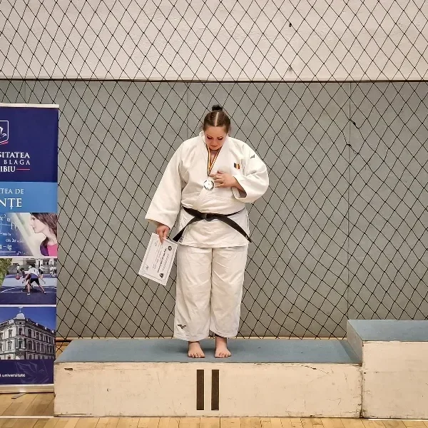 Medalie de aur pentru uav arad la campionatul național universitar de judo 4 judo 0014