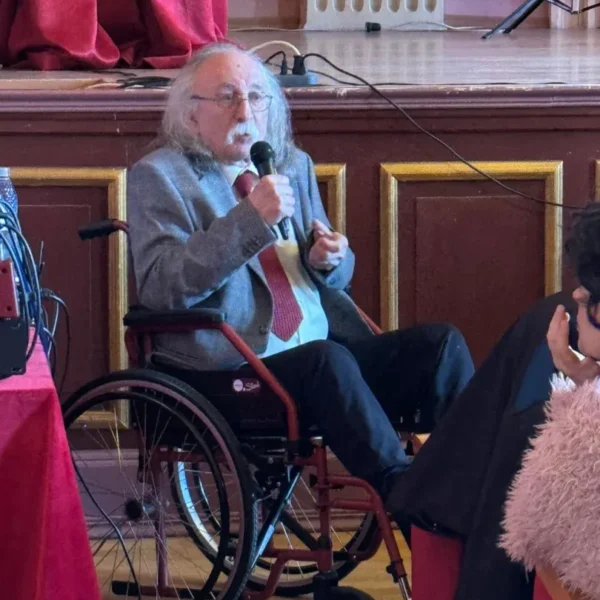 Pe unde trece un om rămâne urmă 2 moise1