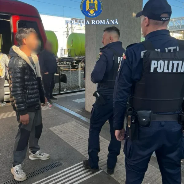 Acțiune preventivă derulată de polițiștii de la „transporturi” în stațiile cfr din municipiu 3 whatsapp image 2026 03 12 at 13.13.01 1