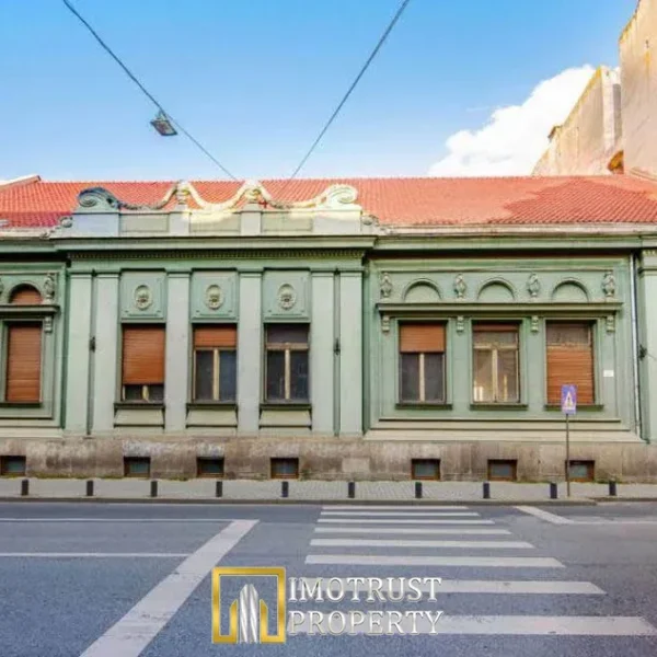 Casa neuman a fost listată la prețul de 2. 400. 000 de euro și așteaptă un proprietar demn de moștenirea istorică pe care o poartă 2 casa neuman