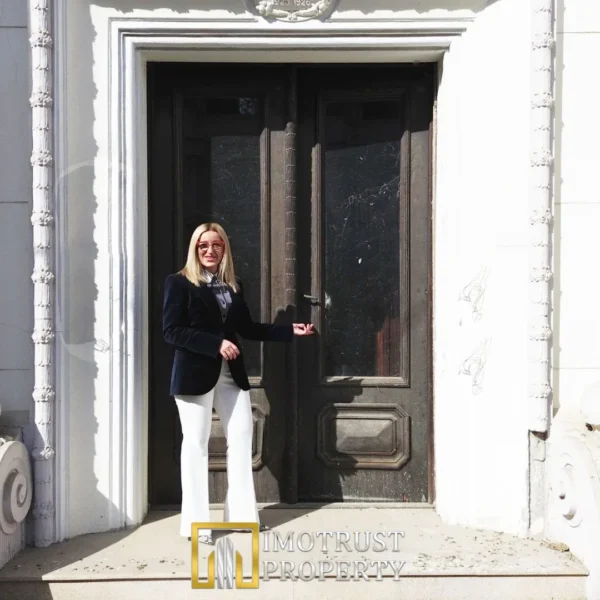 Casa neuman a fost listată la prețul de 2. 400. 000 de euro și așteaptă un proprietar demn de moștenirea istorică pe care o poartă 3 casa neuman 2
