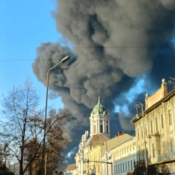 Incendiu violent la o fabrică de polistiren din aradul nou 12 incendiu arad 2
