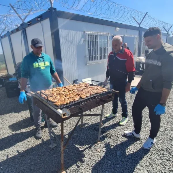 Persoanele private de libertate din cadrul secției exterioare variaș au sărbătorit în avans ziua de 1 mai, alături de familiile și copiii lor 3 1 mai penitenciar arad 2