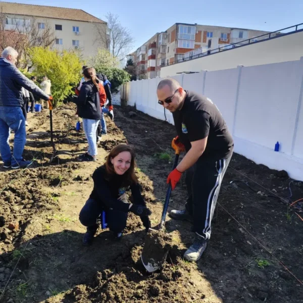 Mii de arbori pentru un aer mai curat | voluntarii incorden, în acțiune 8 asociatia incorden 1