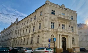 tribunalul arad | trei judecători