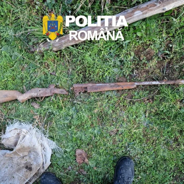 Percheziții în 29 de locații din județul arad la persoane bănuite de săvârșirea mai multor infracțiuni la regimul armelor | patru bărbați au fost reținuți 4 perchezitii arad 3