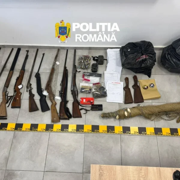 Percheziții în 29 de locații din județul arad la persoane bănuite de săvârșirea mai multor infracțiuni la regimul armelor | patru bărbați au fost reținuți 10 perchezitii arad 9