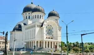 hramul catedralei arhiepiscopale „sfânta treime”