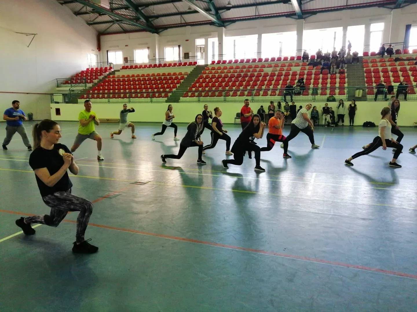 (foto: sala de sport_complex m_uav) (foto: sala de sport_complex m_uav)