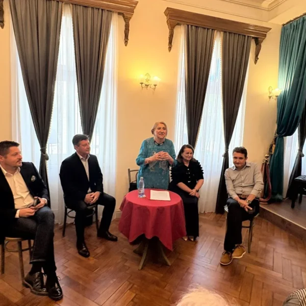 Despre „excelența în administrație”, la casa pianului 2 excelenta in administratie1
