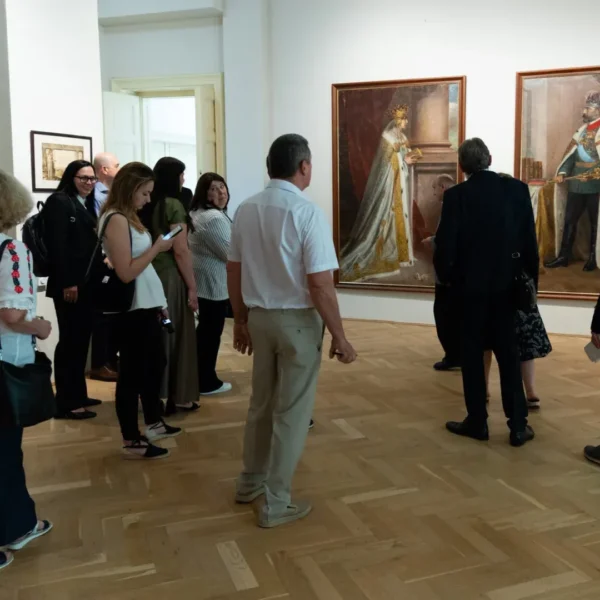 Complexul muzeal arad a deschis porțile noii sale expoziții permanete de istorie din secolul al xii-lea până la 1919 10 muzeu arad istorie 6