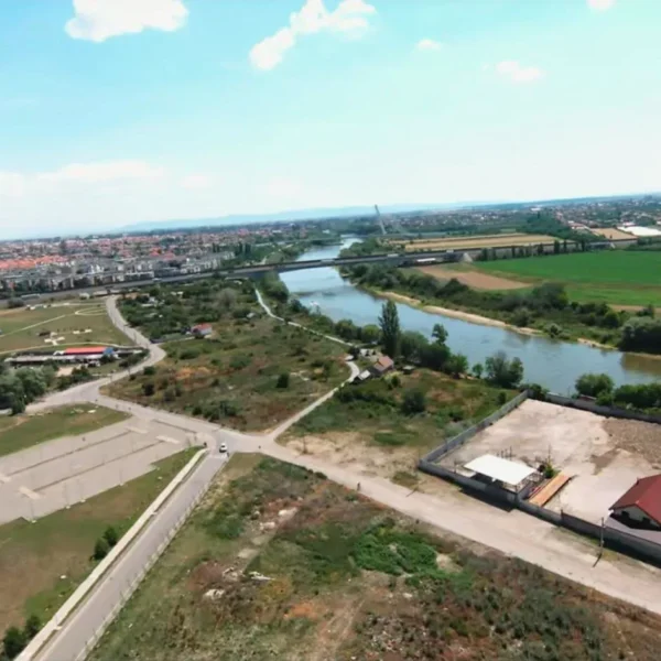Imperiul de moloz al familiei vasilache contraatacă, se extinde și prosperă... Mai ales după declanșarea campaniei împotriva „deșeurilor aruncate necontrolat și a gropilor de gunoi improvizate” | singura soluție: o barieră! 4 vasilache 9