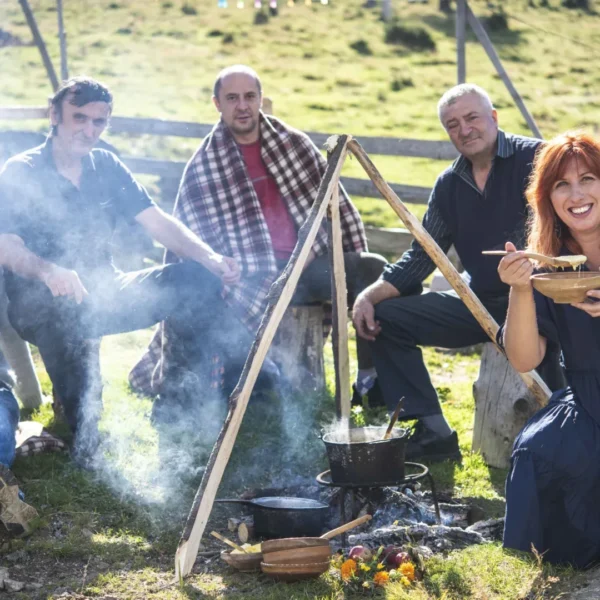 Fata care gătește cu flori caută „crème de la crème” a punctelor gastronomice locale (pgl) din județul arad 3 4. romana rista fata care gateste cu flori foto credit arhiva zestre culinara 1