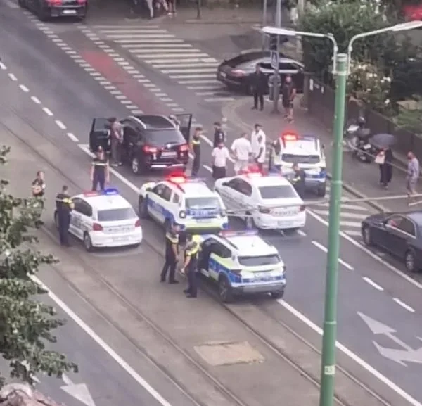 Desfășurare de forțe pe calea romanilor din municipiu, de la o șicanare în trafic 2 calea romanilor