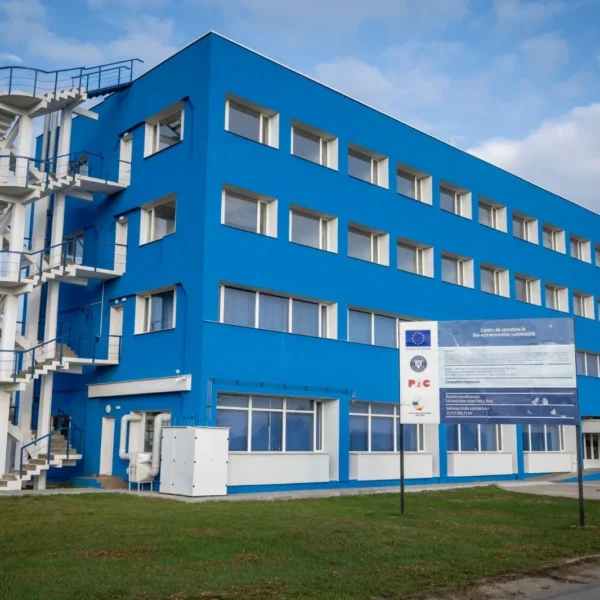 Biblioteca centrală universitară și imobilul p+3 din vladimirescu 4 uav imobilul p3 din vladimirescu1