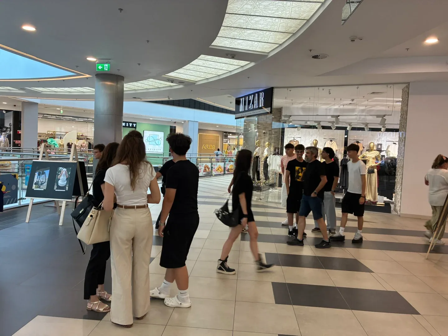 „prin ochii noii generații de fotografi” – expoziție de fotografie la atrium mall arad 5 whatsapp image 2026 07 13 at 5.59.11 pm 1