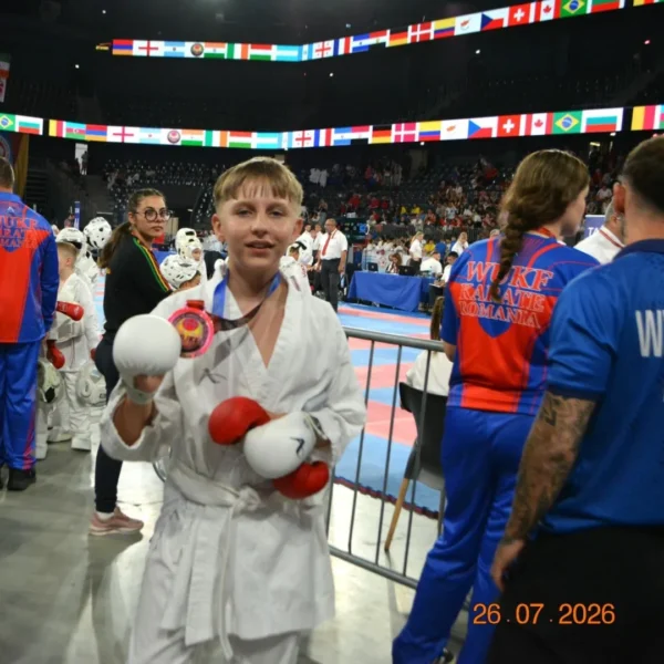 Tinerii de la sport club tiger au adus la arad 26 medalii de la campionatul mondial de karate desfășurat la cluj-napoca 23 sport club tiger 2026 12