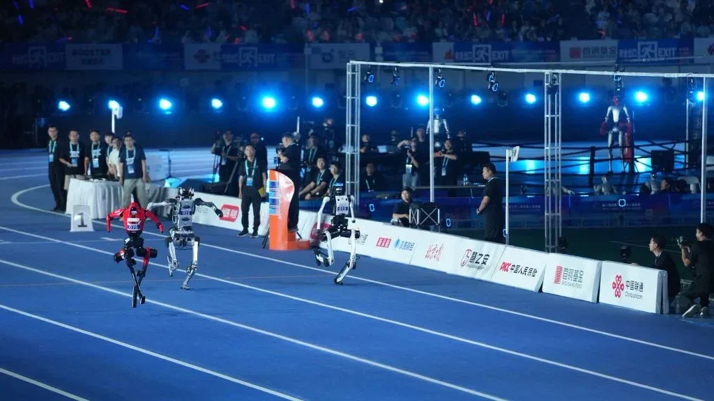Jocurile Mondiale de Roboți Humanoizi | Recorduri mondiale deținute de om, depășite
