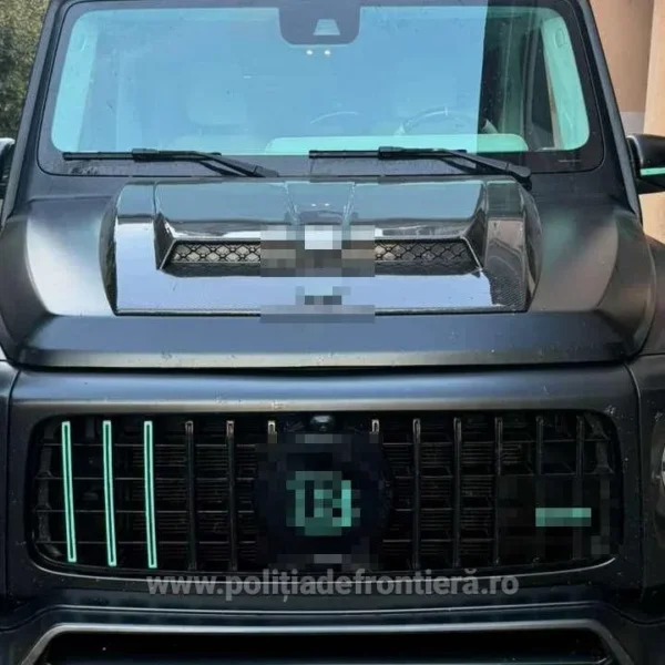 Mașină de lux căutată în Elveția, găsită de polițiștii de frontieră pe autostrada Timișoara – Arad