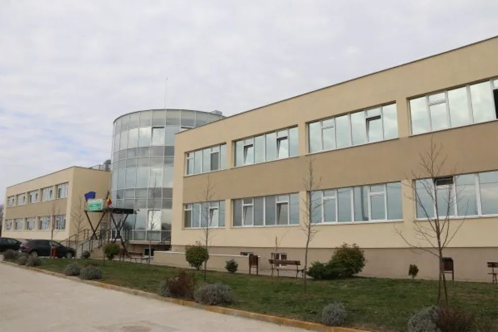 700 de persoane care au fost mușcate sau zgâriate de diferite animale s-au prezentat în acest an la Cabinetul Antirabic al Spitalului Județean Arad