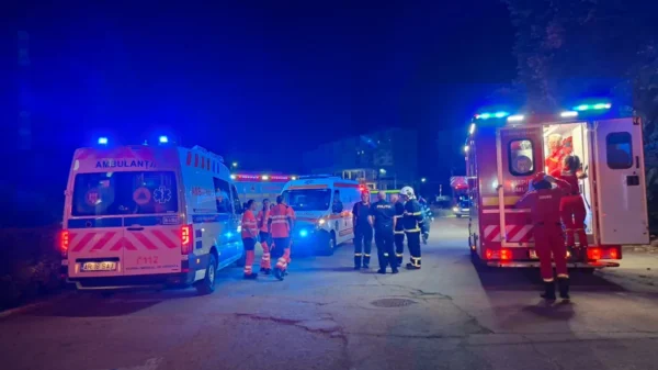 Incendiu în toiul nopții la Centrul de îngrijire medicală „Arbema Tertianum”, după ce un pacient a dat foc unor ziare aflate în salon