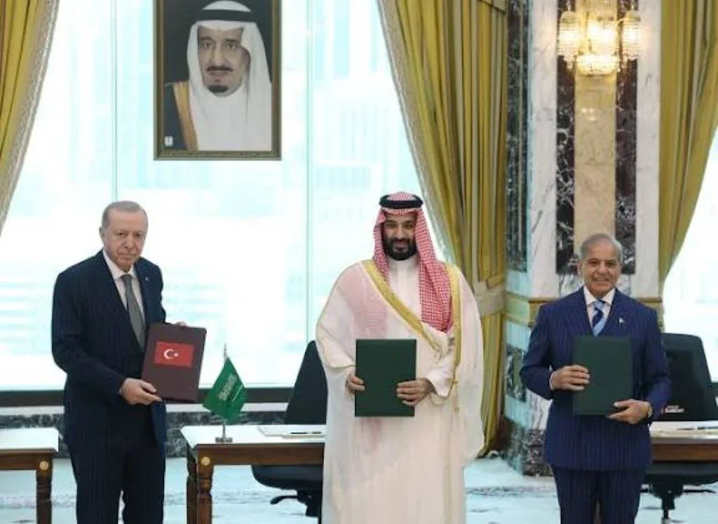Pactul de la Mecca | Acord de apărare comună semnat între Arabia Saudită, Turcia și Pakistan