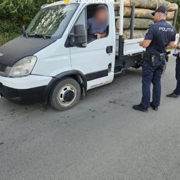 RAZIE LA CURTICI | 185 de persoane legitimate, 108 autovehicule verificate, 4 societăți comerciale controlate: 44 de sancțiuni contravenționale valoare de 62.750 de lei
