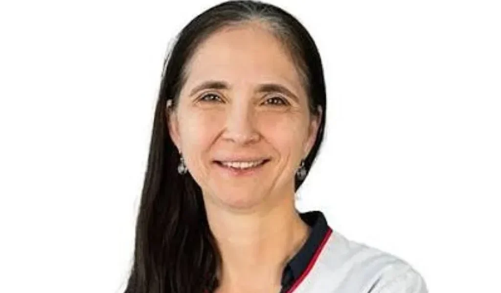Doctorița STURZ LAZĂR LUMINIŢA ANTONELA, care practica asistarea unor nașteri la domiciliu, a fost condamnată în primă instanță la 3 ani de închisoare după decesul unui nou-născut