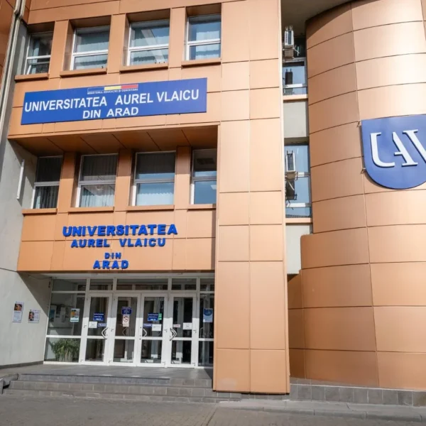 universitatea „aurel vlaicu arad 3