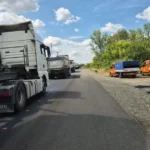 Al treilea strat de asfalt pe tronsonul de drum Satu Nou–Vânători