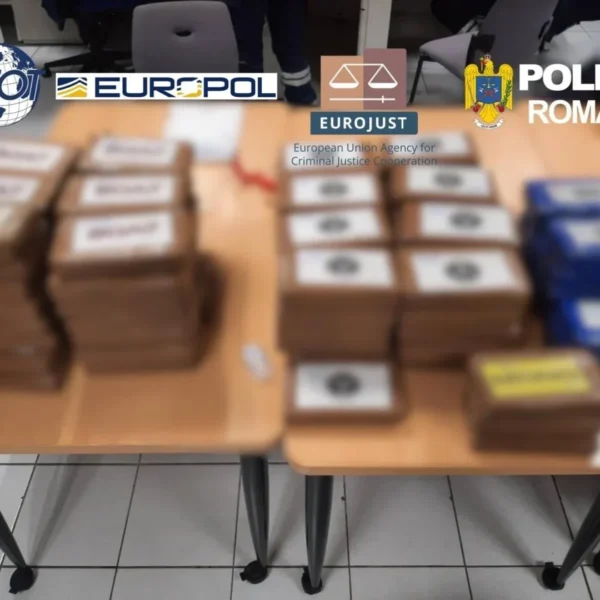 ACTUALIZARE | Grupare infracțională care transporta sute de kilograme de droguri pentru traficanții albanezi în Europa, destructurată de DIICOT |7 persoane prezentate cu propunere de arestare | Sechestru pe bunuri și pe 27 de conturi bancare ale traficanților