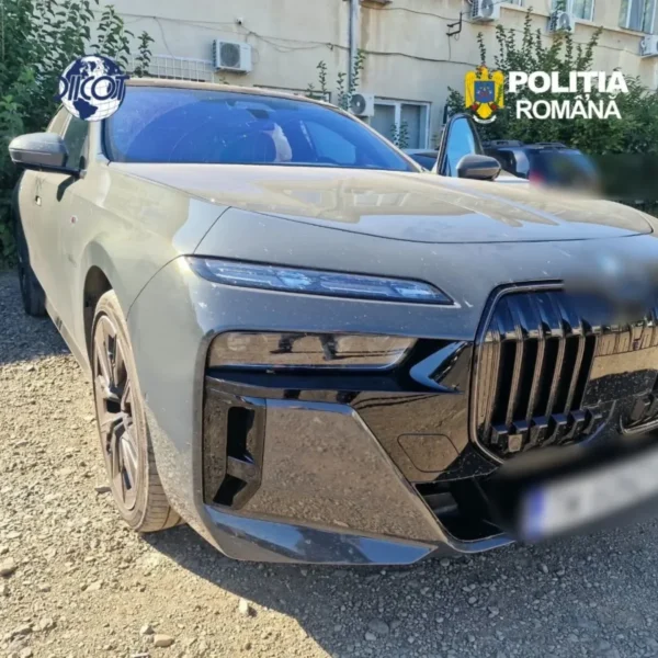 ACTUALIZARE | Grupare infracțională care transporta sute de kilograme de droguri pentru traficanții albanezi în Europa, destructurată de DIICOT |7 persoane prezentate cu propunere de arestare | Sechestru pe bunuri și pe 27 de conturi bancare ale traficanților