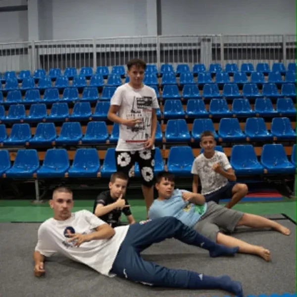 basti box budapesta braila 8