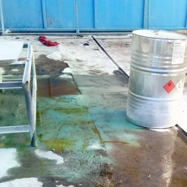 Explozie urmată de incendiu în incinta CTP Arad, de pe Calea Victoriei | Un bărbat a fost transportat la spital cu arsuri de gradul 3
