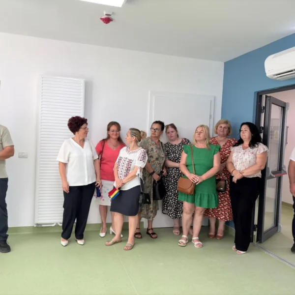 Creșa numărul 99, finalizată prin programul guvernamental „Sfânta Ana”, a fost inaugurată la Fântânele în prezența ministrului Cseke Attila