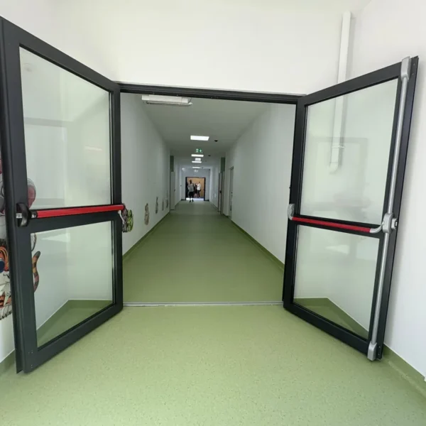 Creșa numărul 99, finalizată prin programul guvernamental „Sfânta Ana”, a fost inaugurată la Fântânele în prezența ministrului Cseke Attila
