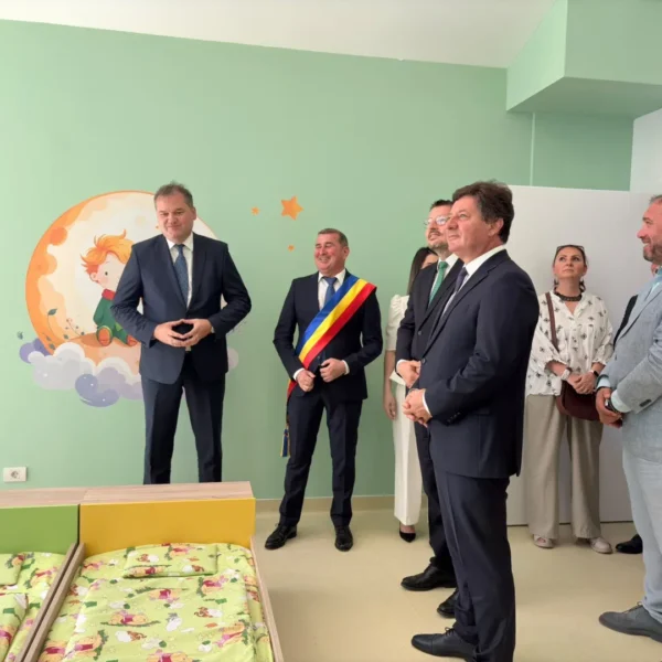 Creșa numărul 99, finalizată prin programul guvernamental „Sfânta Ana”, a fost inaugurată la Fântânele în prezența ministrului Cseke Attila