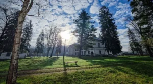 International Salbek Opera Masterclass - Ediția a patra | Peste 70 de muzicieni din întreaga lume participă la cursul de măiestrie organizat pe domeniul Castelului Salbek de la Petriș