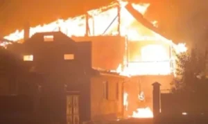 O casă a fost mistuită de flăcări, în toiul nopții, la Felnac