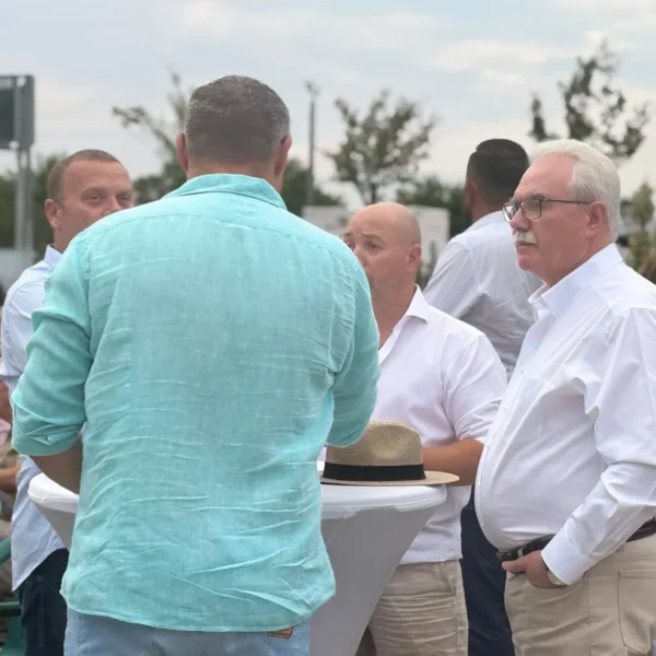 landisa valsuri 15