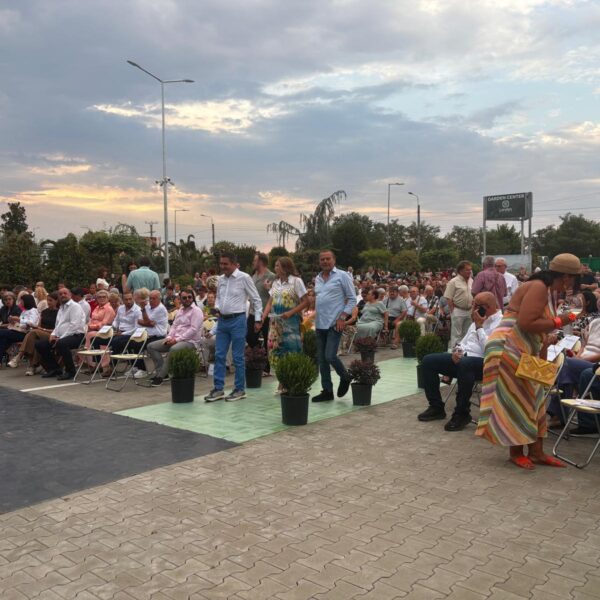 Atmosferă de Viena în grădina Landisa Plant