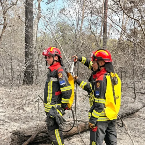 A trecut o săptămână de când pompierii arădeni participă la misiunea de stingere a incendiilor din Serbia