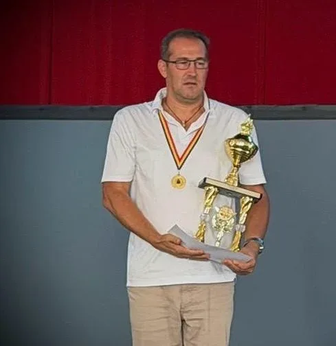 Maestrul Internațional de șah Ranko Szuhanek își lansează la Timișoara volumul The Risk Assessment in Chess