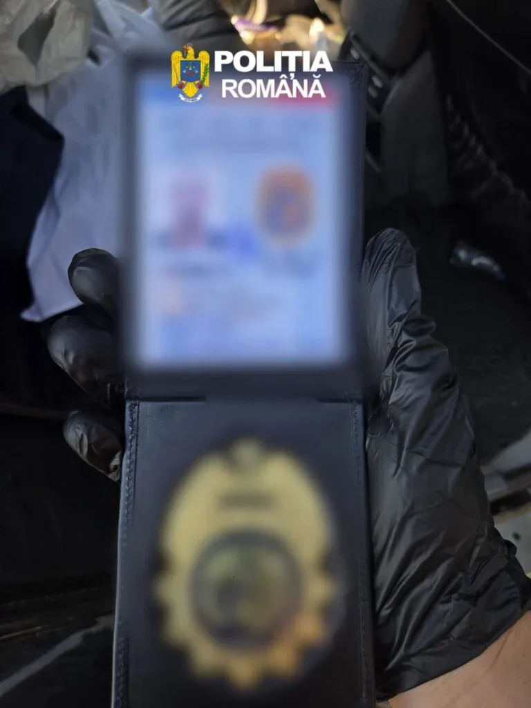 Tâlharii care s-au dat drept polițiști antidrog și au furat dintr-o mașină un sac cu bani, la Orțișoara, au fost arestați