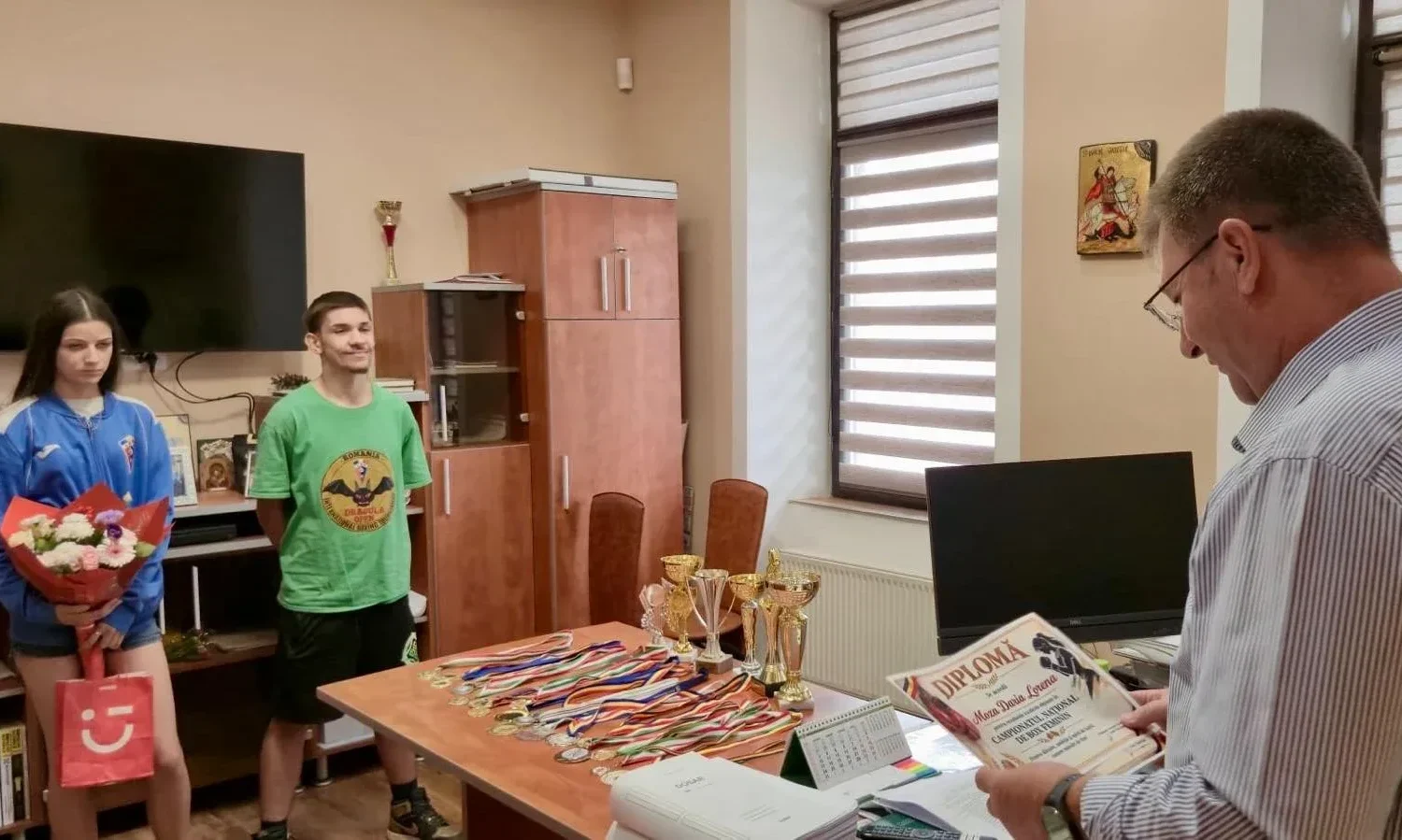 Lorena Moza și Cristian Ofrim, premiați de primarul Gheorghe Grad | „Au pus Secusigiul pe harta boxului autohton”
