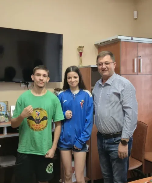 Lorena Moza și Cristian Ofrim, premiați de primarul Gheorghe Grad | „Au pus Secusigiul pe harta boxului autohton”