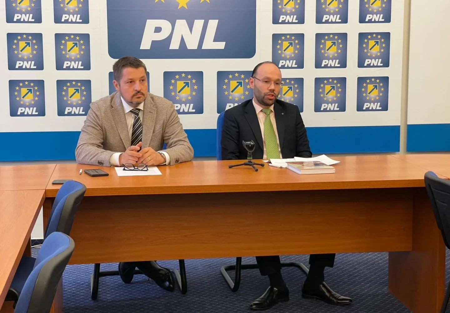 Mihai Pașca, Bogdan Ionescu