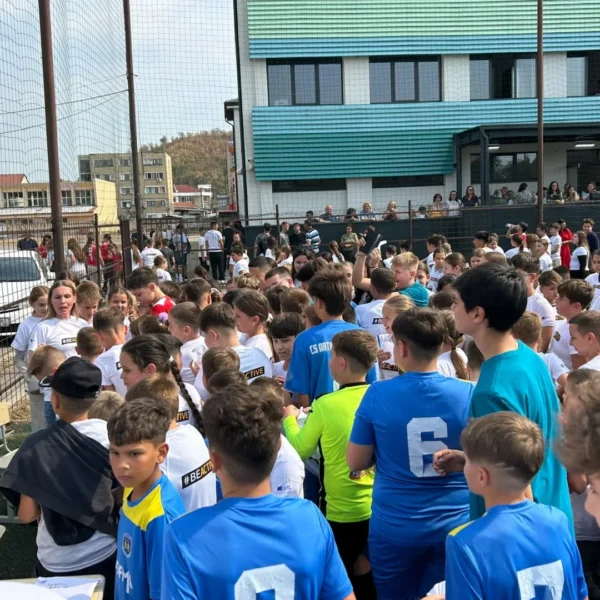 Caravana #BeActive a adus-o pe campioana Simona Amânar la Liceul Teoretic Sebiș