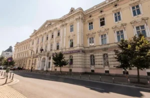 Admitere record la UAV | Peste 3400 candidați înscriși la Universitatea de stat arădeană