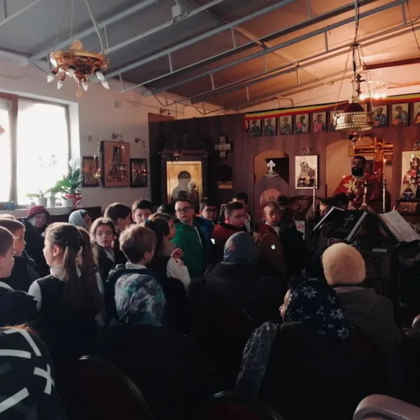 Dintr-un atelier, o comunitate | Povestea unei biserici dincolo de ziduri